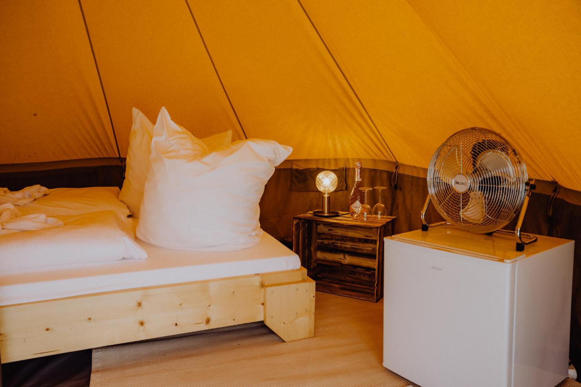 Raus Und Gut Glamping Am Graebendorfer See Drebkau Экстерьер фото